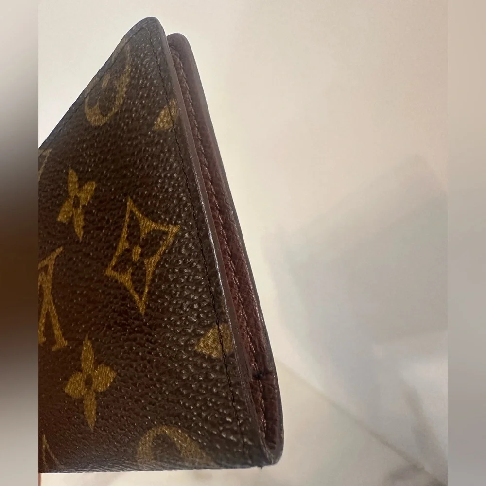 Louis Vuitton Monogram Card Holder - Picture 9 of 9
